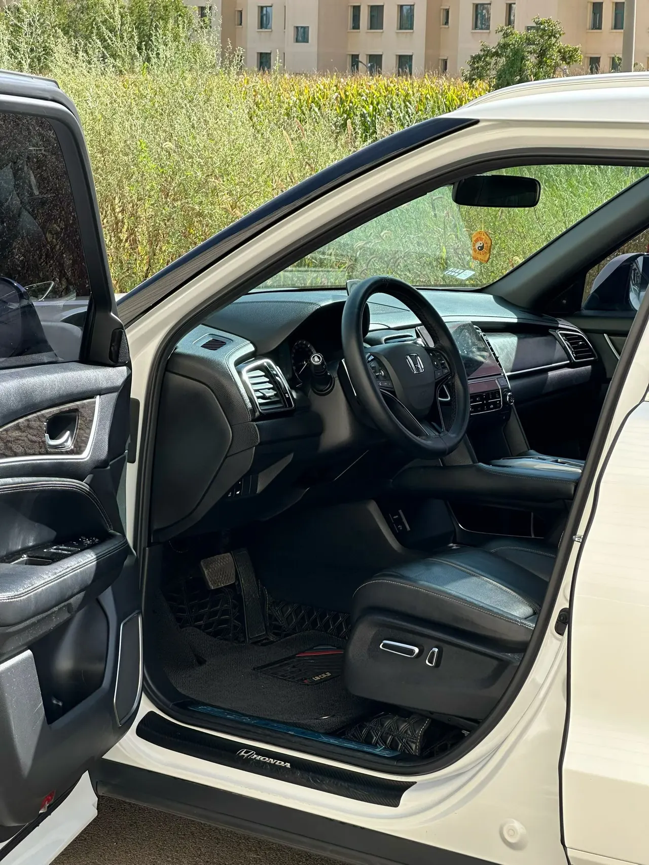 Honda 2020 UR-V 2.0T 370TURBO two-drive elegant version of automatic gear 6