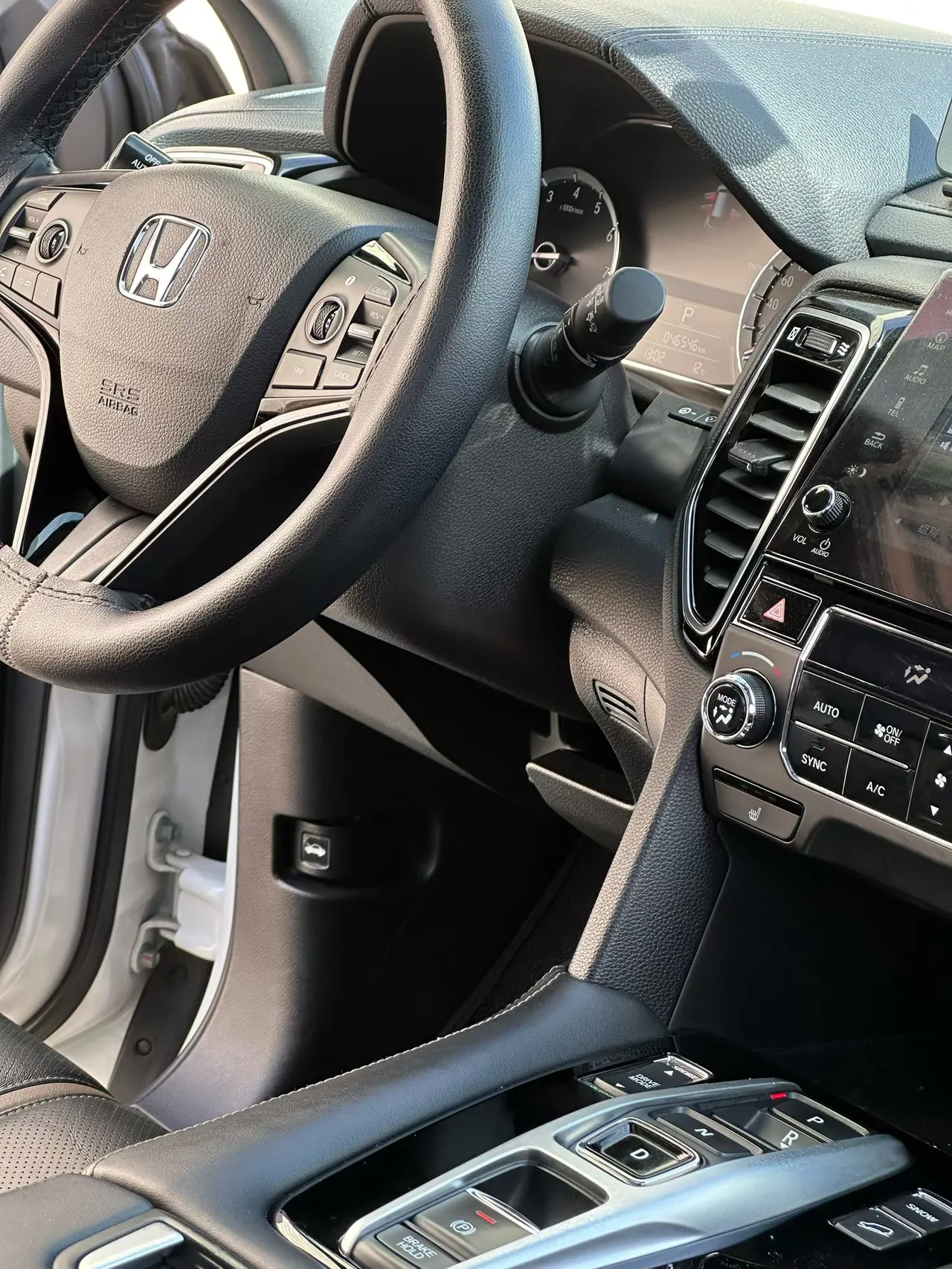 Honda 2020 UR-V 2.0T 370TURBO two-drive elegant version of automatic gear 7