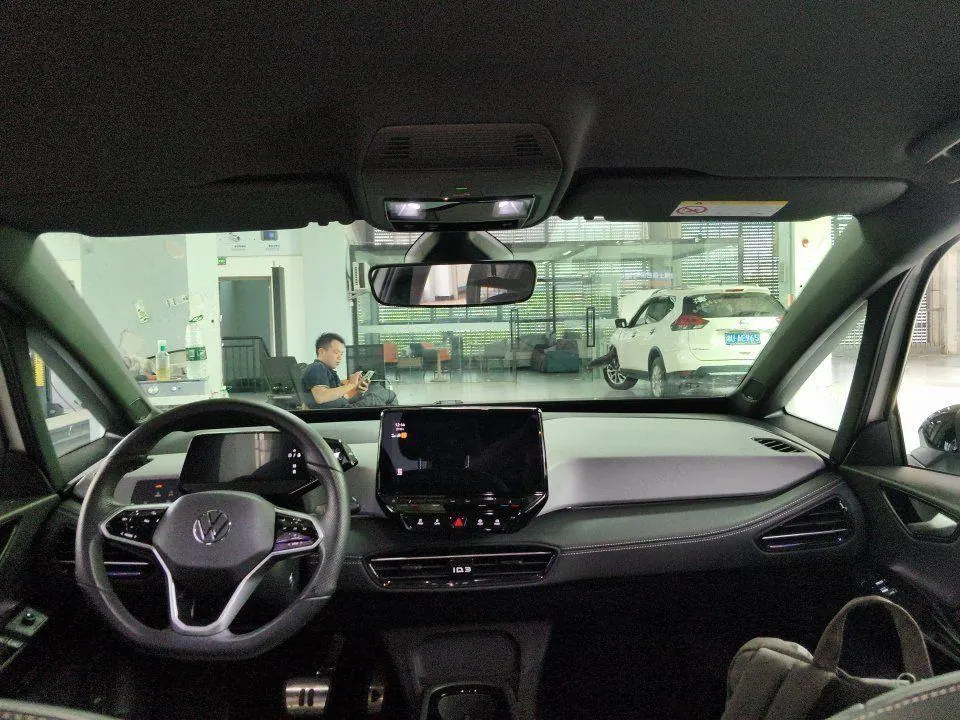 Volkswagen 2024 ID. 3 Pure Intelligence Enjoyment Version, Automatic Transmission 6