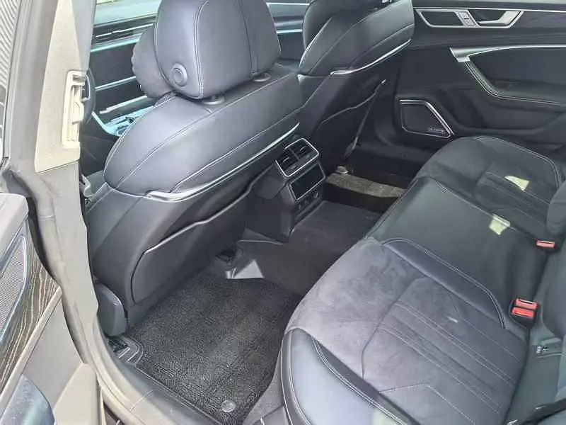 Audi 2024 A7L 2.0TFSI 45TFSI Luxury Automatic 7