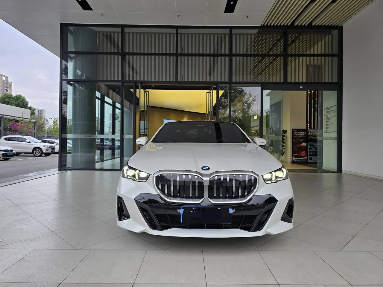 BMW 5 Series (Imported) 2024 530i 48V 2.0T Leading M Sports Suit Automatic Gear 2