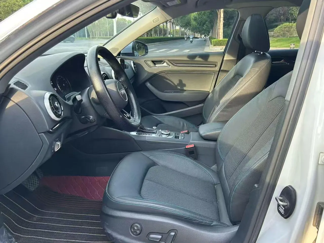 Audi 2020 A3 Sportback 1.4TFSI 35TFSI aggressive (modified) automatic gear 4