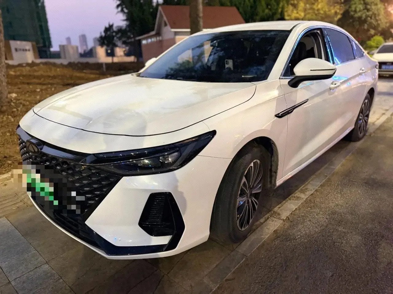 Chery 2024 Fengyun A8 1.5T 127 Lingfeng Edition Automatic Gear - View 1