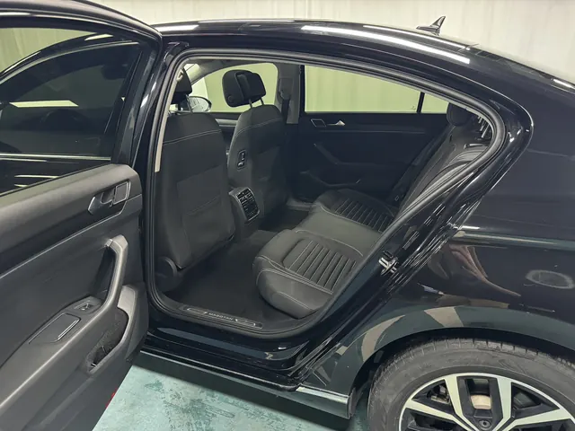 Volkswagen 2020 Magotan 2.0TSI 330TSI Leading Automatic 13