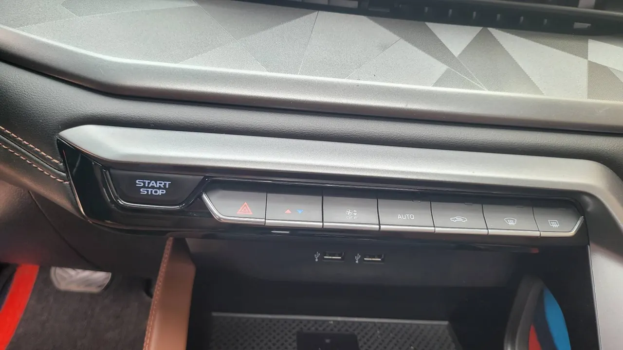 Geely Vision SUV(X6) 2021 Vision X6 Pro 1.4T Premium Automatic 10