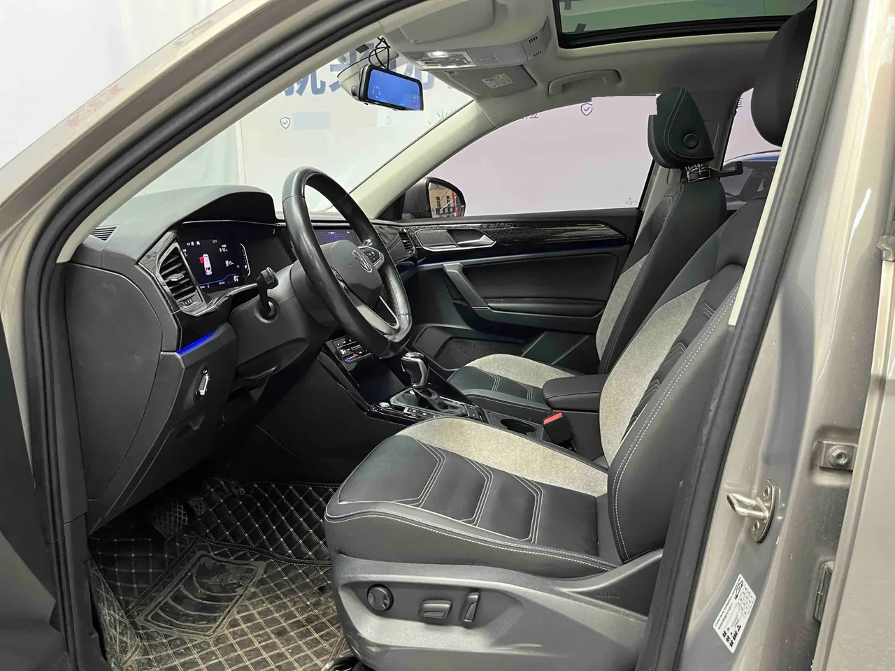 Volkswagen 2020 GTE 1.4T Luxury Automatic Gear 4