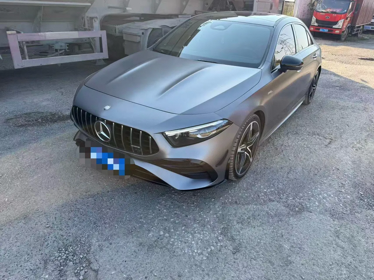 打开图片灯箱:Mercedes Benz Class A AMG 2024 A 35 L AMG 4MATIC 48V 2.0T (modified) automatic gear