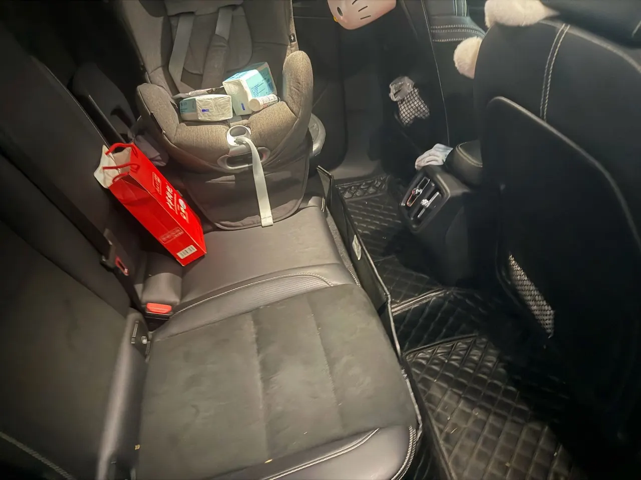 Volvo 2021 XC40 2.0T T4 4WD Zhiyuan Sports Edition Automatic Gear 4