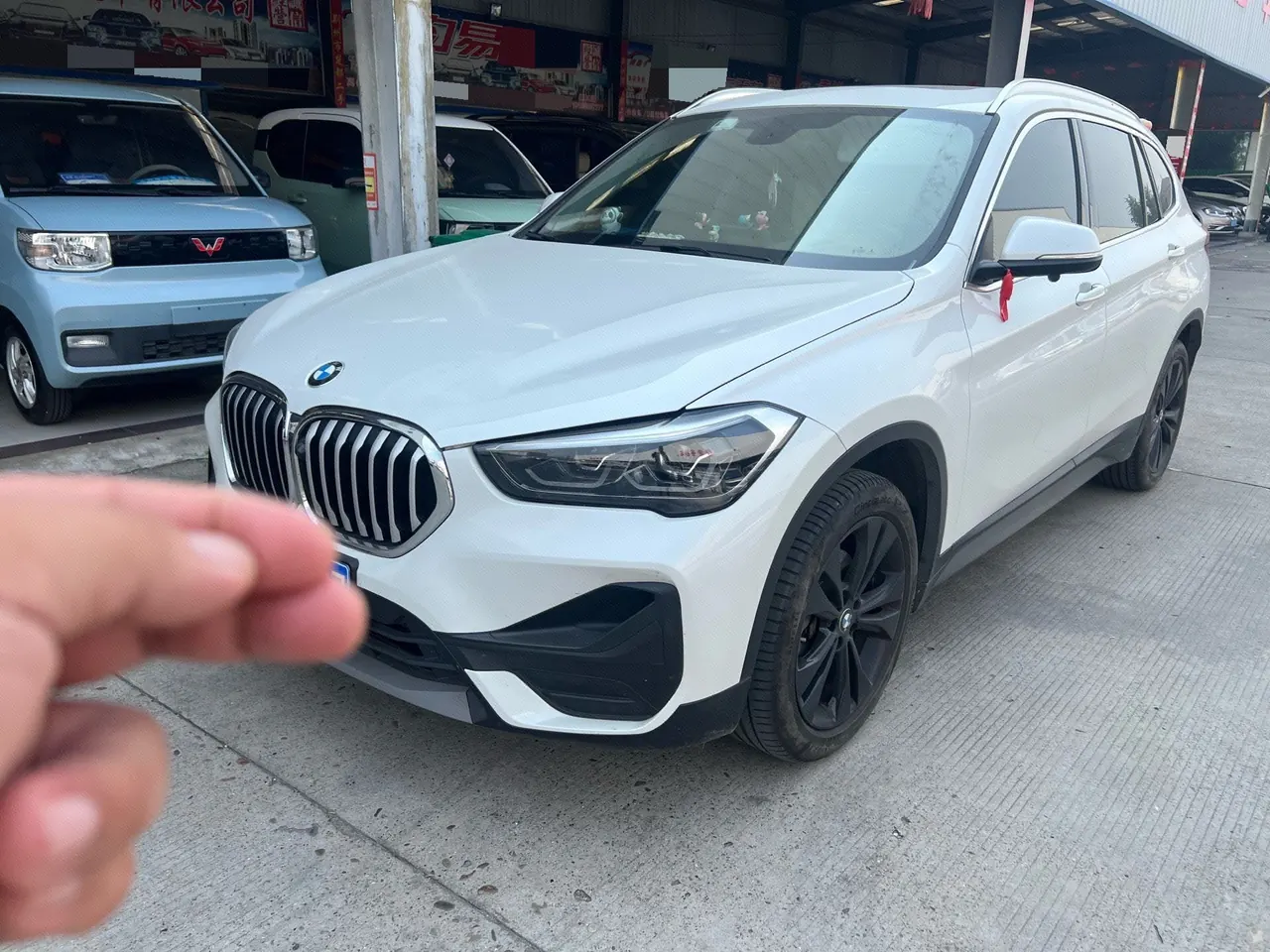 Открыть галерею: BMW 2022 X1 sDrive20Li 1.5T fashion automatic gear
