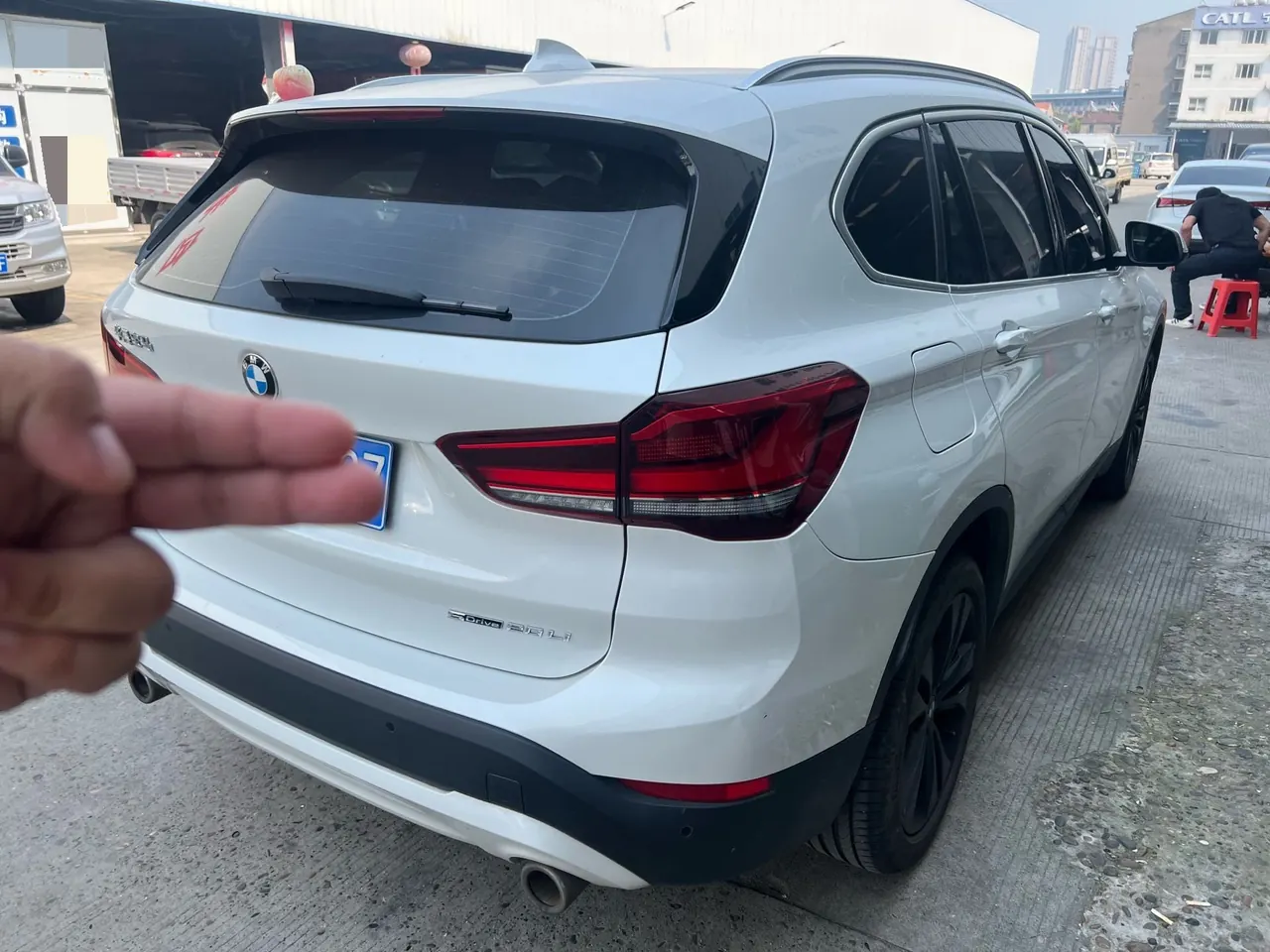 BMW 2022 X1 sDrive20Li 1.5T fashion automatic gear 3