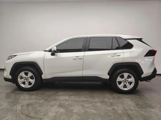 Toyota 2024 RAV4 Rongbo 2.0 Stepless Two-Drive City Edition Automatic Gear 4
