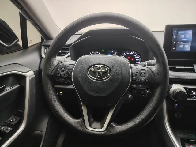 Toyota 2024 RAV4 Rongbo 2.0 Stepless Two-Drive City Edition Automatic Gear 8