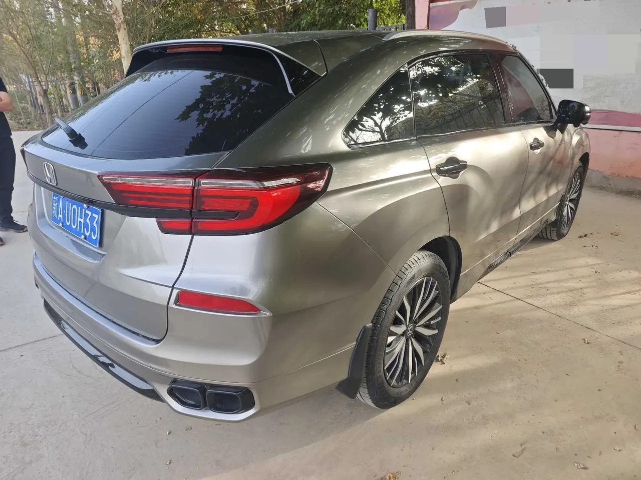 Honda 2020 crown road 2.0T 370TURBO four-wheel drive exclusive edition two-color automatic gear 3