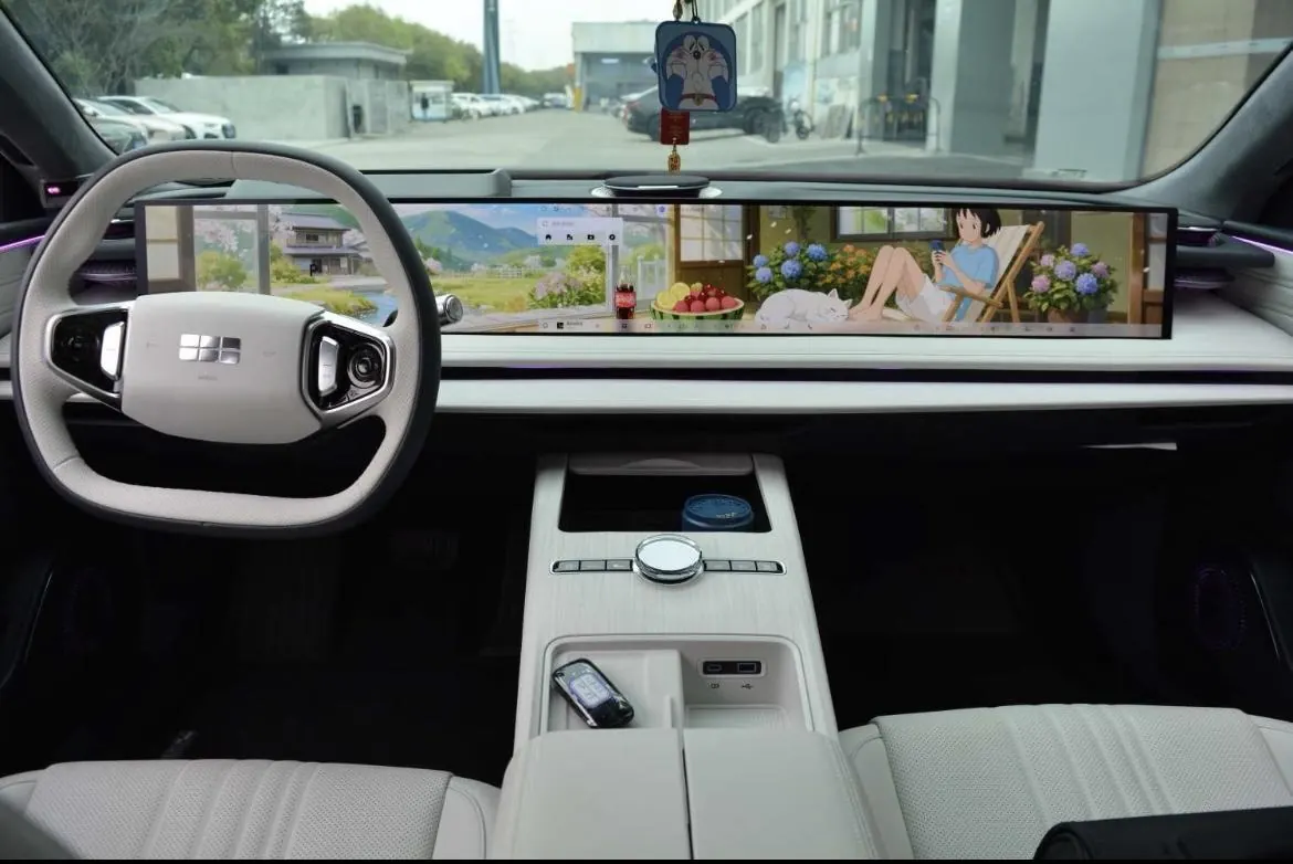 Geely Galaxy 2024 E 8 550km MAX automatic gear 5