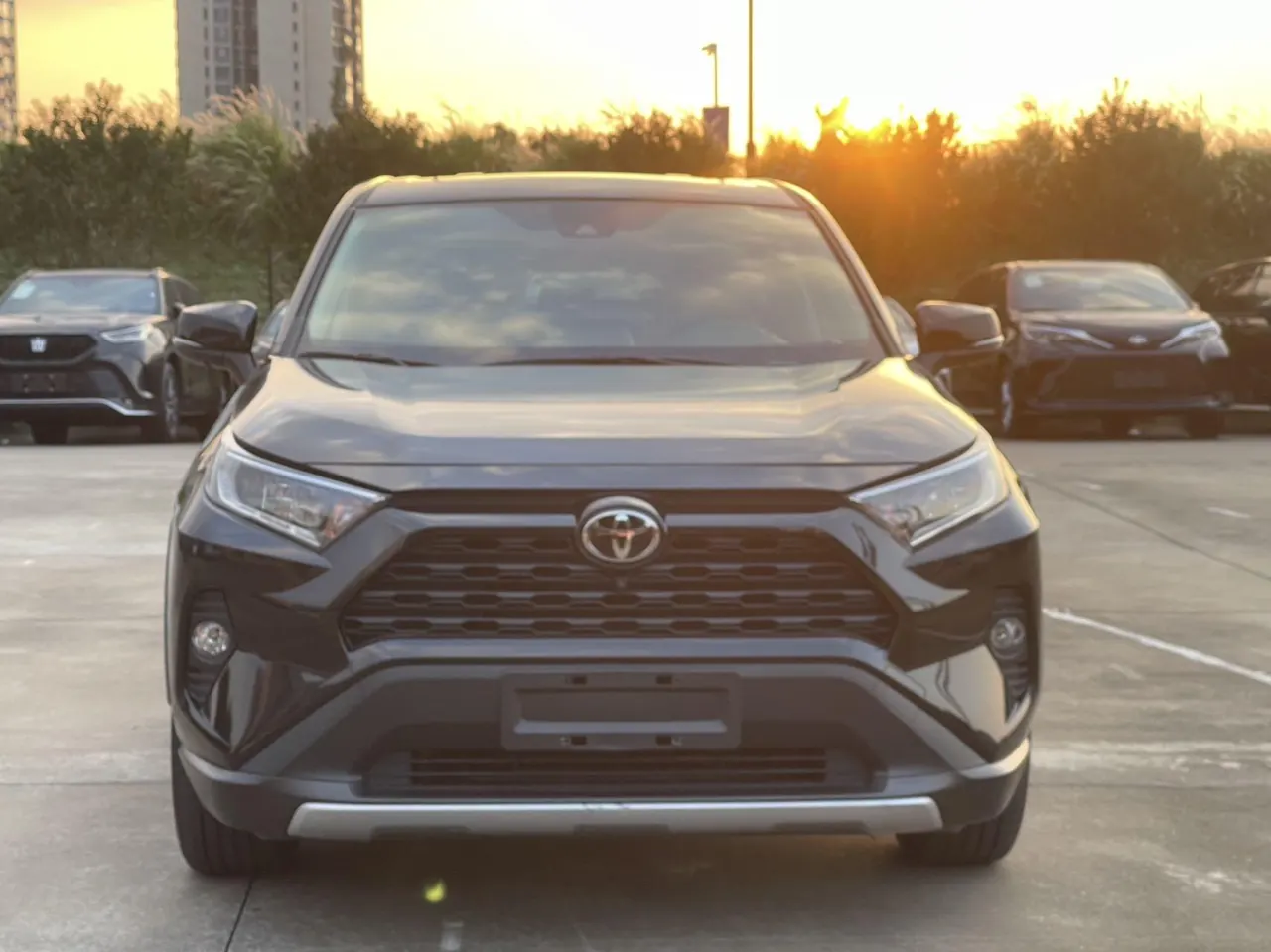Toyota 2020 RAV4 Rongbo 2.0 Stepless Two-Drive Fashion Edition Automatic Gear 2