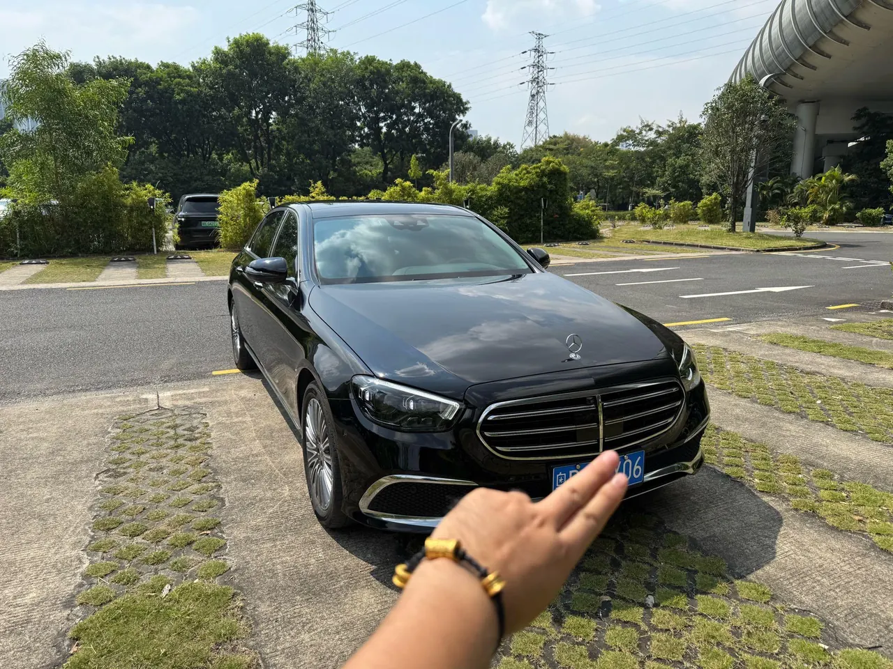 Mercedes Benz E Class 2021 E 300 L 2.0T Honorable Automatic Gear 2