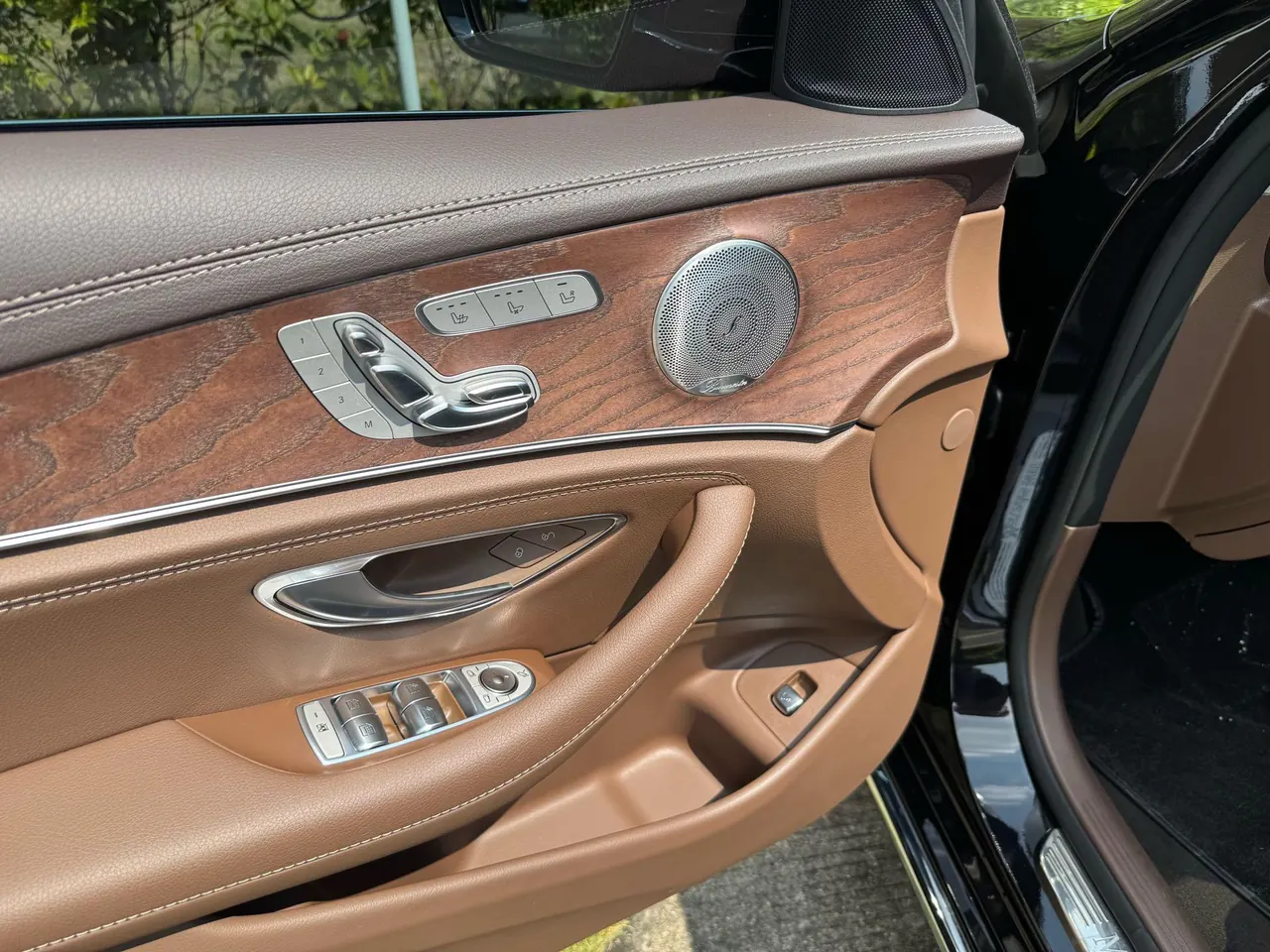 Mercedes Benz E Class 2021 E 300 L 2.0T Honorable Automatic Gear 5