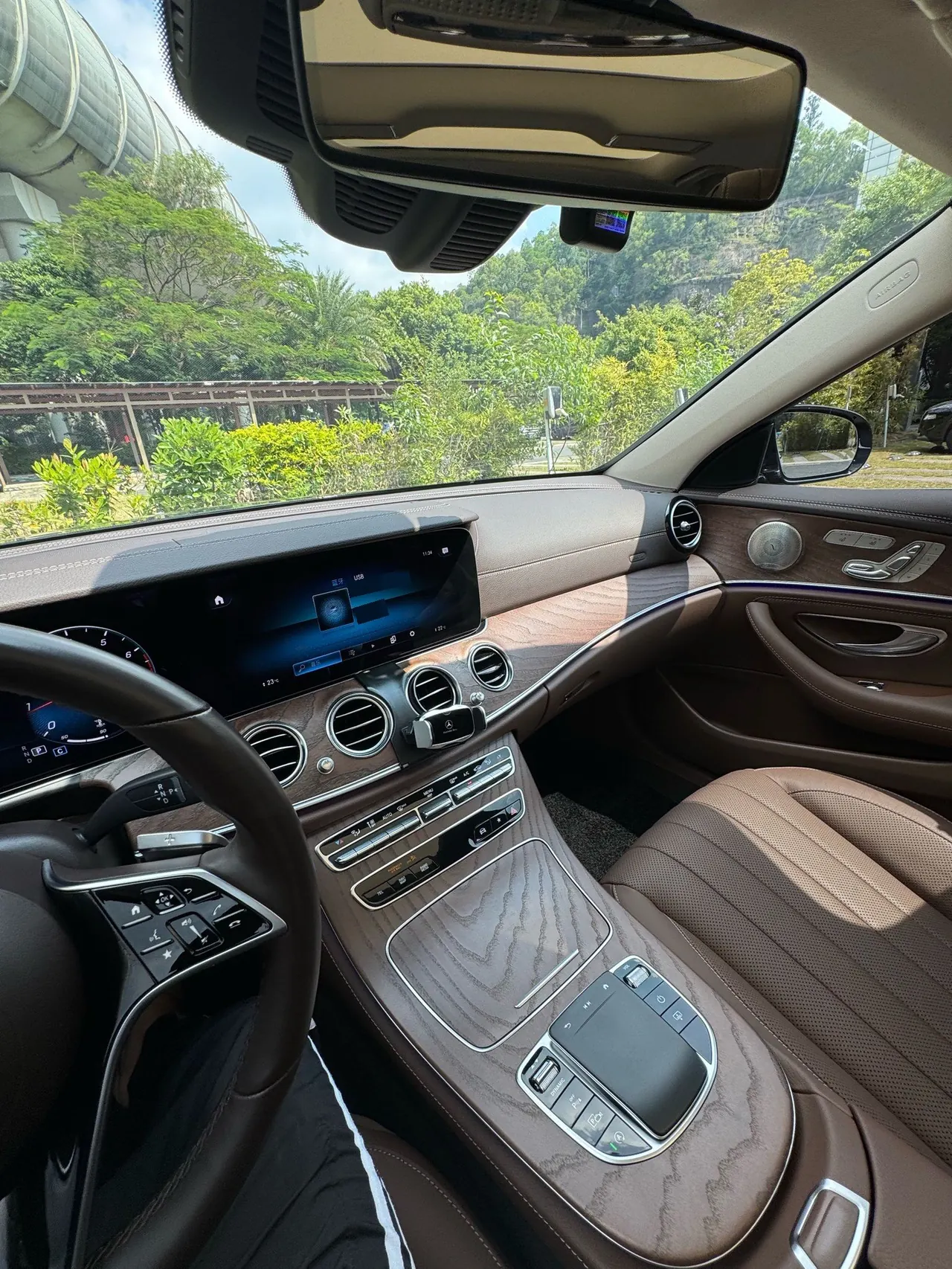 Mercedes Benz E Class 2021 E 300 L 2.0T Honorable Automatic Gear 7