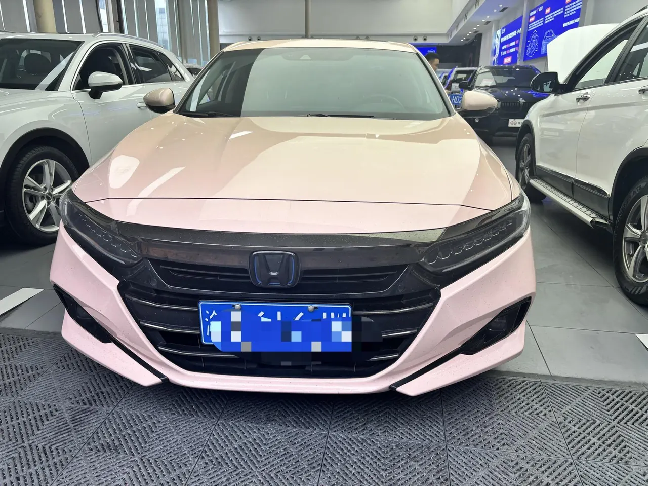 Honda 2022 10th Generation Accord Hybrid 2.0 Stepless Magic Night Reed Edition Automatic Gear 2