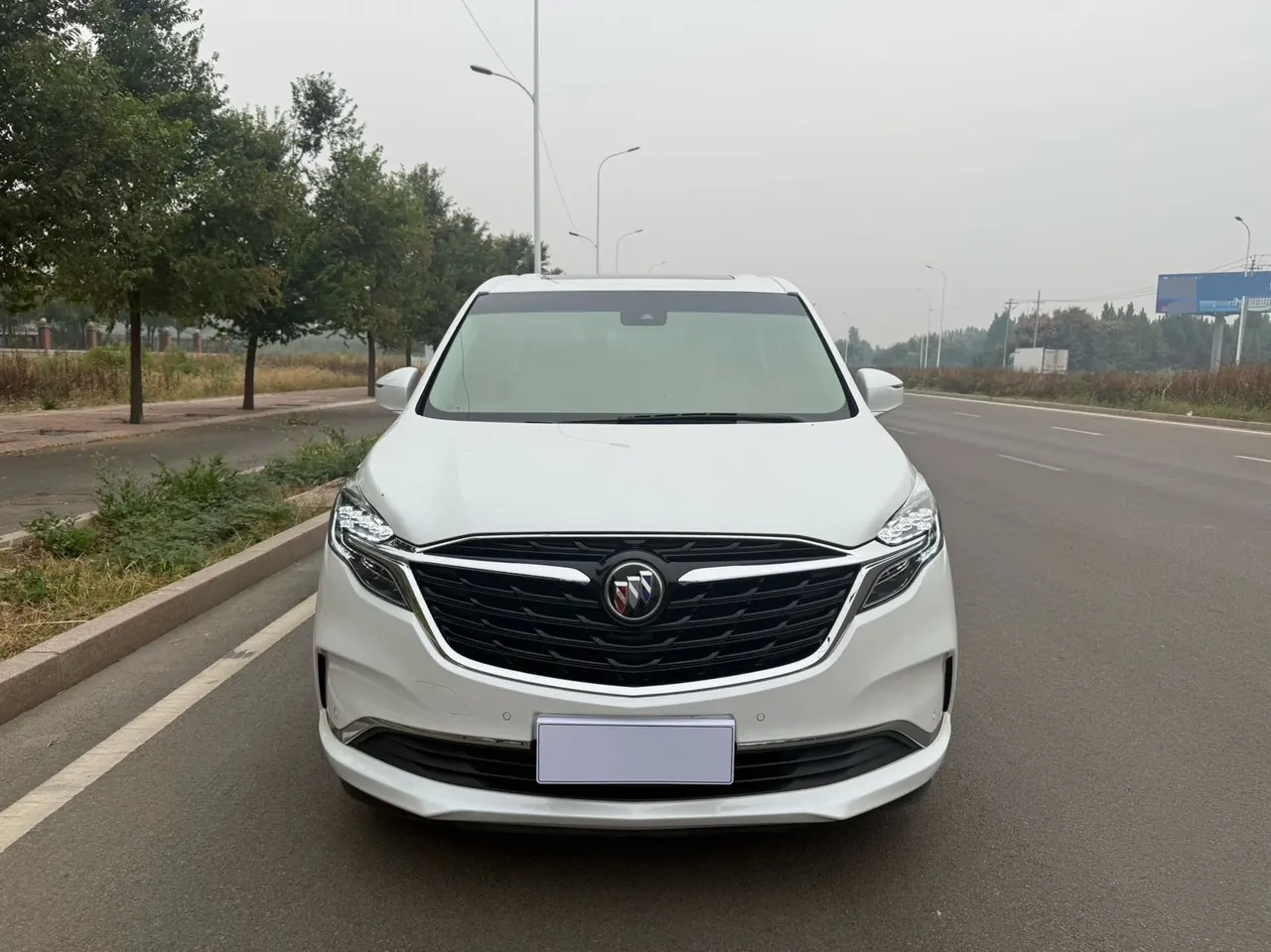 Buick 2022 GL8 ES Lu Zun 2.0T 653T Exclusive Automatic Gear 2