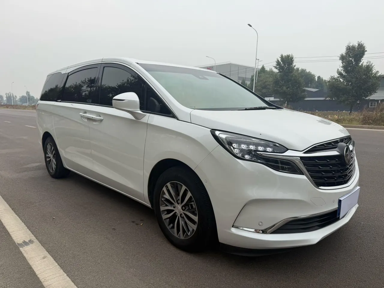 Buick 2022 GL8 ES Lu Zun 2.0T 653T Exclusive Automatic Gear 6