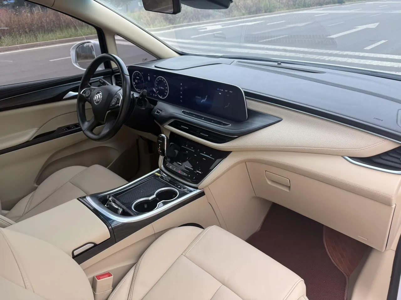 Buick 2022 GL8 ES Lu Zun 2.0T 653T Exclusive Automatic Gear 7