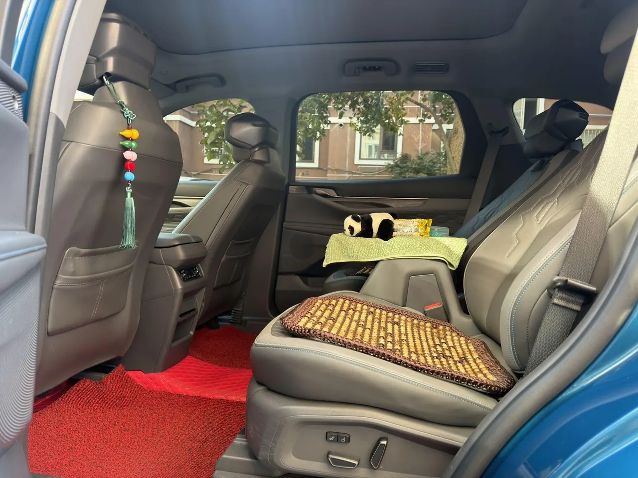 Ford 2023 Ruijie L 2.0T EcoBoost Two-wheel Drive 7-seat Luxury Automatic Gear 4