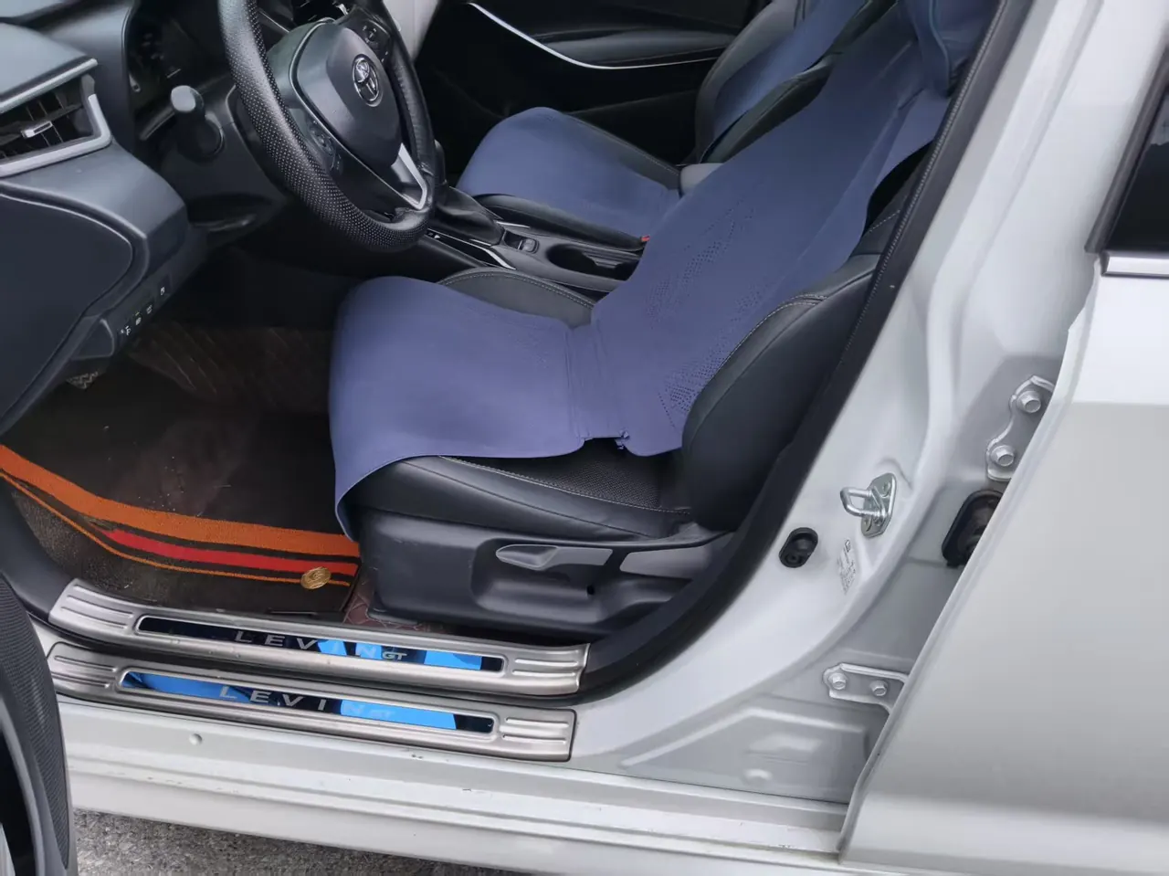 Toyota 2023 Lingshang Shuangqing 2.0 Stepless Deluxe Automatic Gear 8