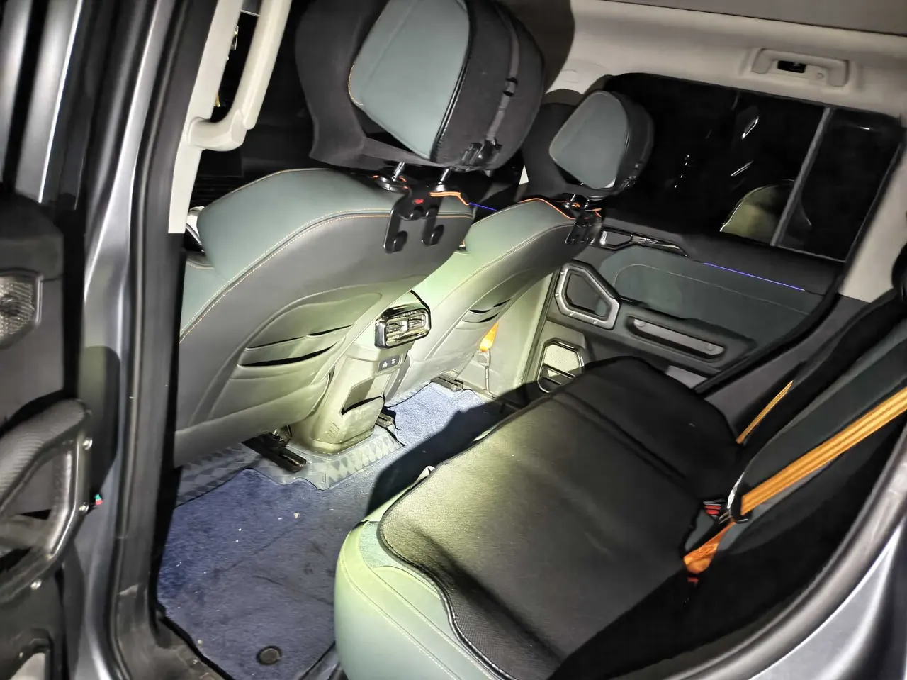 Jetour 2023 Traveler 2.0T Four-Wheel-Drive Cross-Country PRO Automatic 5