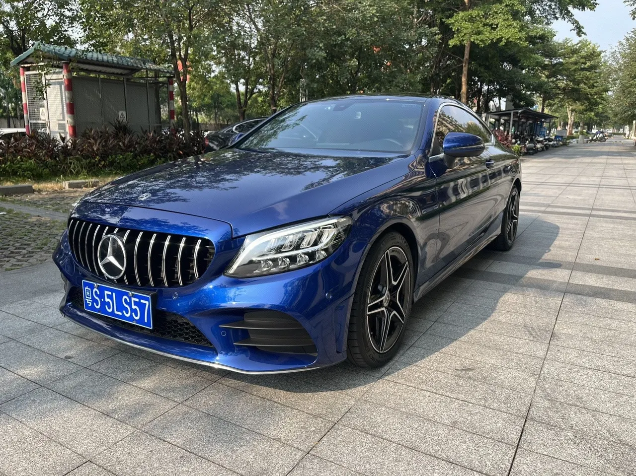 Открыть галерею: Mercedes Benz Class C (Imported) 2020 C 260 Coupe 48V 1.5T Automatic Gear