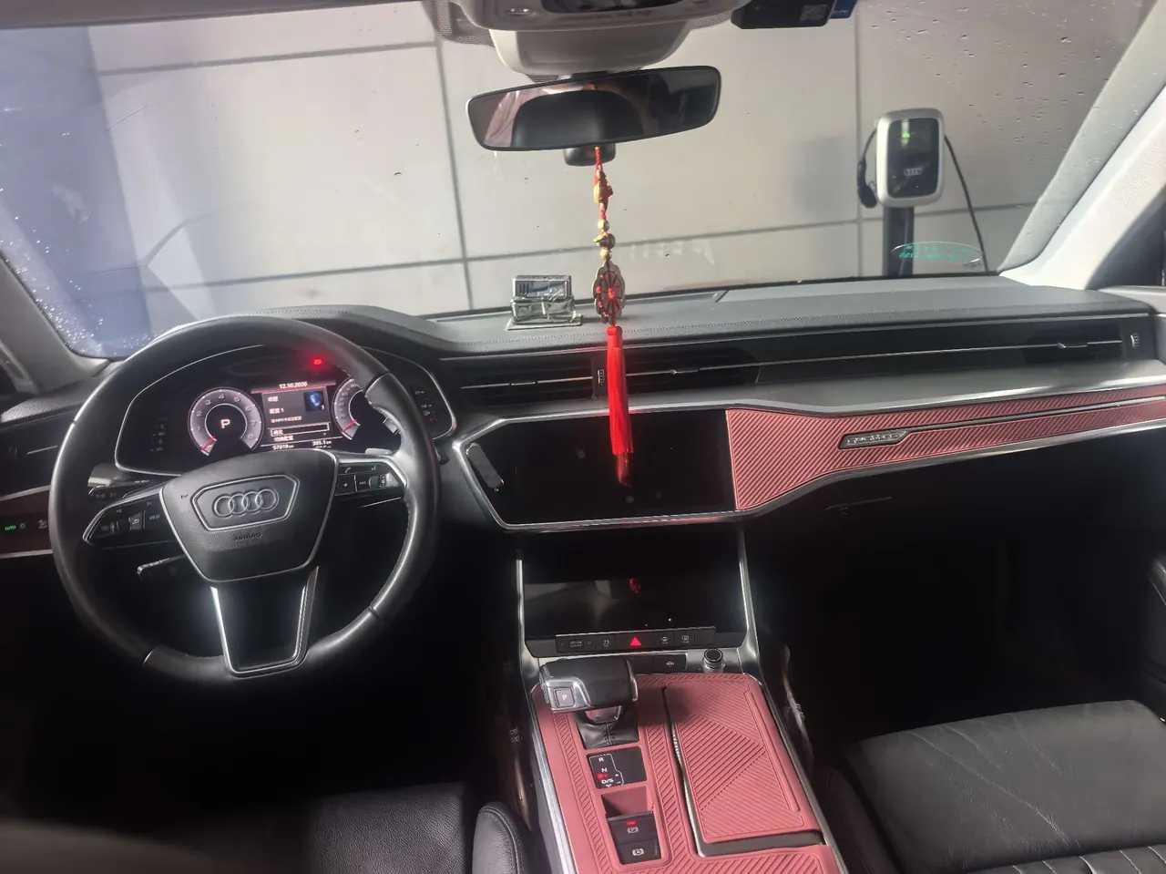Audi 2021 A6L 2.0TFSI 45TFSI Zhenzhiya Automatic Gear 4