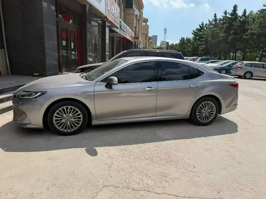 Toyota 2024 Camry Dual Engine 2.0HGVP Stepless Deluxe Automatic Gear 2
