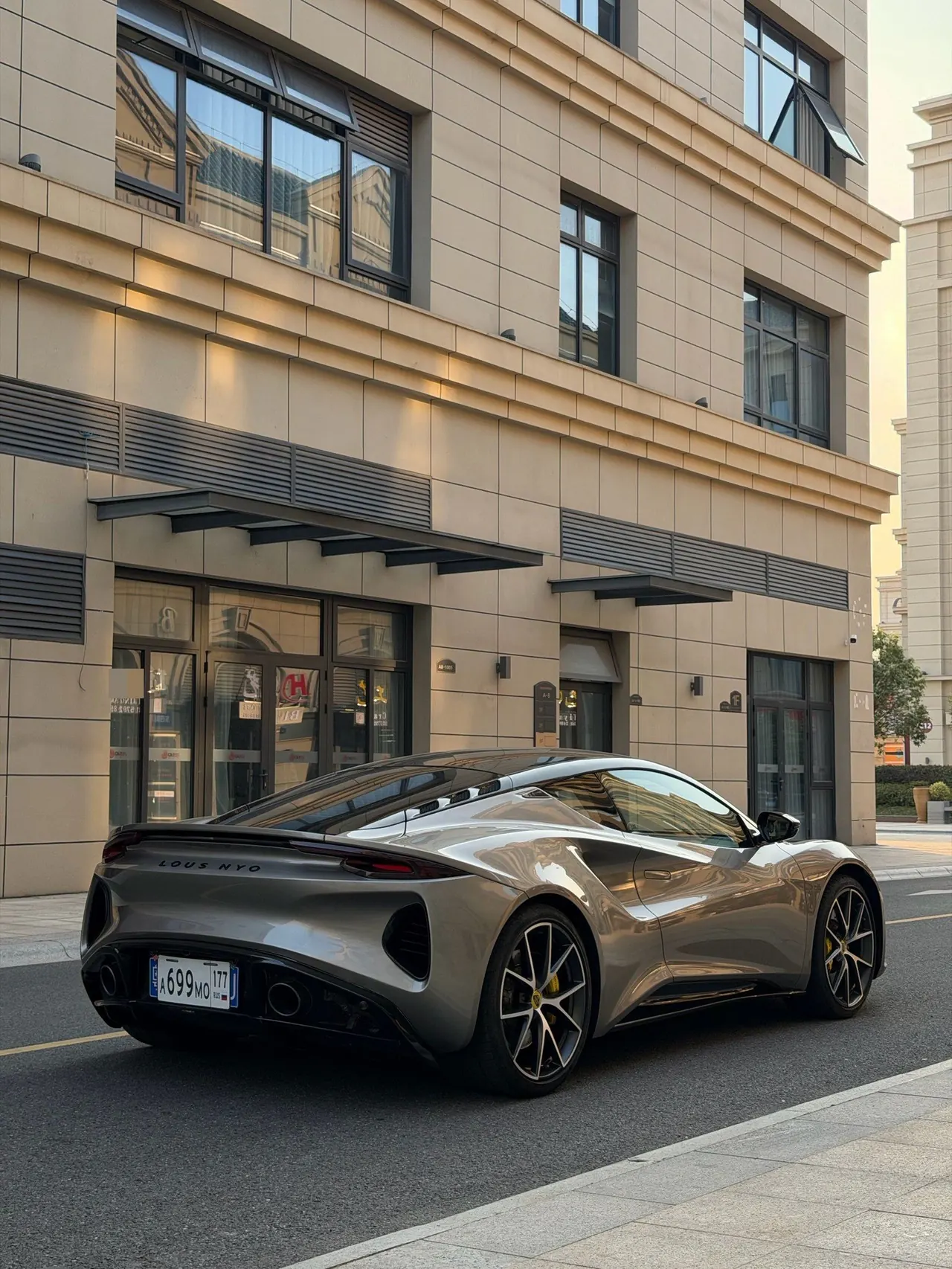 Lotus Emira (Imported) 2023 Emira 2.0T First Edition Automatic 6
