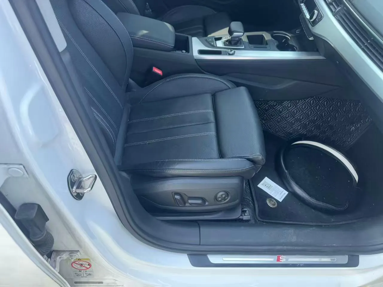 Audi 2022 A4L 2.0TFSI 40TFSI Deluxe Dynamic Automatic 6