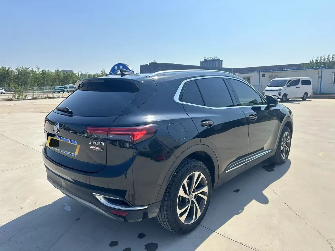 Buick 2023 Angkewei S 48V 2.0T 652T Two-Drive Luxury Automatic Gear 7