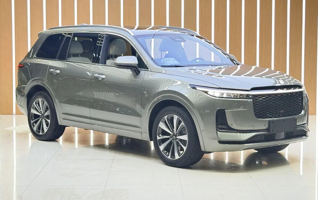 Li 2021 ONE 1.2T extended range 6-seat automatic gear 2