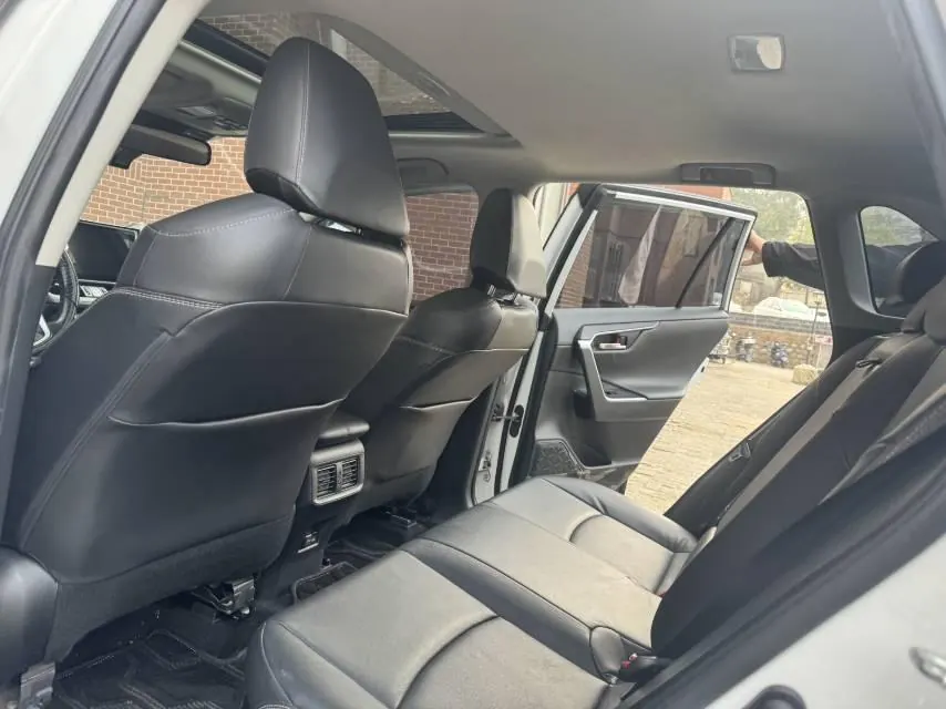 Toyota 2021 RAV4 Rongfang Double Engine 2.5 Stepless Four-wheel Drive Elite PLUS Edition Automatic Gear 5