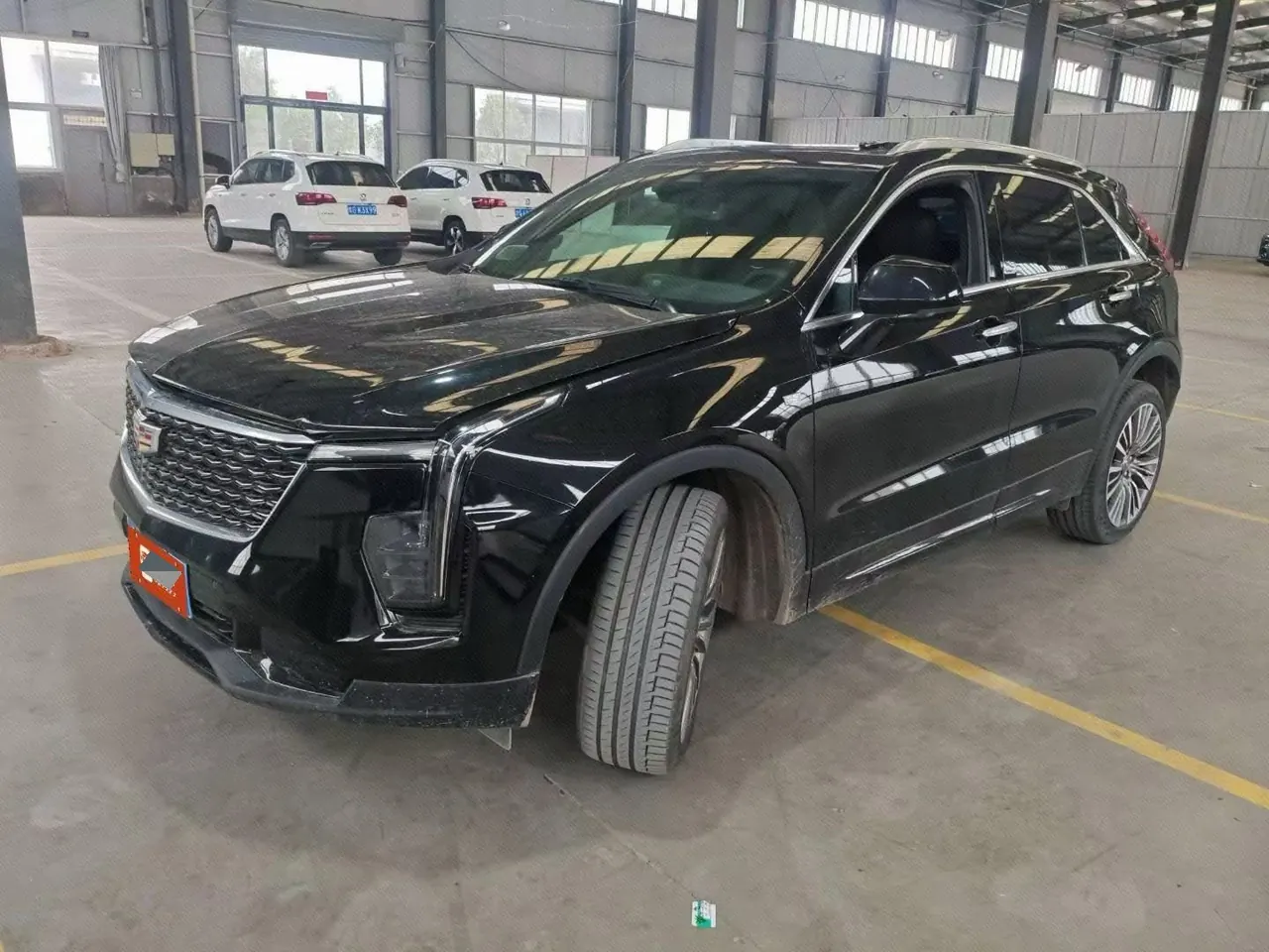 Открыть галерею: Cadillac 2025 XT4 48V 2.0T 28T Two-Drive Luxury Automatic Gear