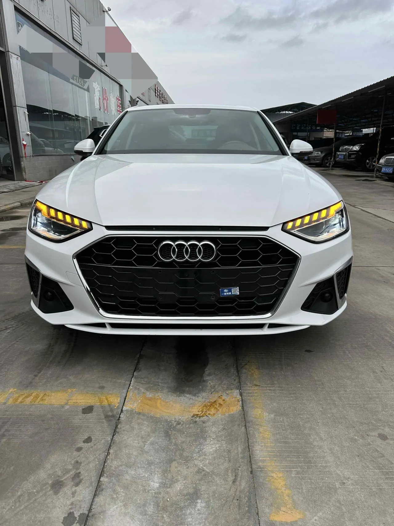 Audi 2022 A4L 2.0TFSI 40TFSI Deluxe Dynamic Automatic 2