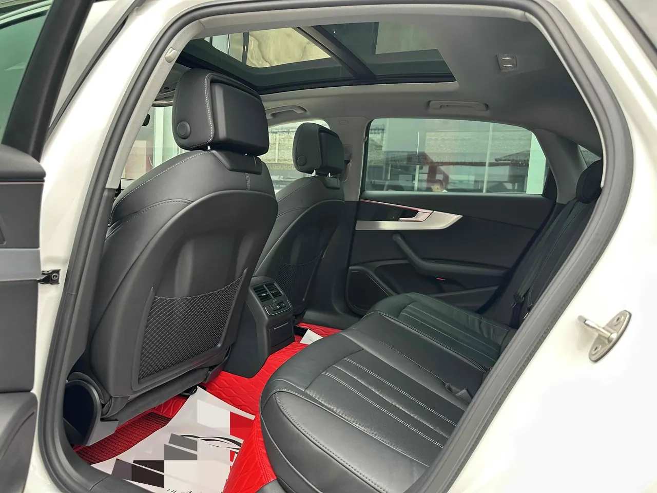 Audi 2022 A4L 2.0TFSI 40TFSI Deluxe Dynamic Automatic 4