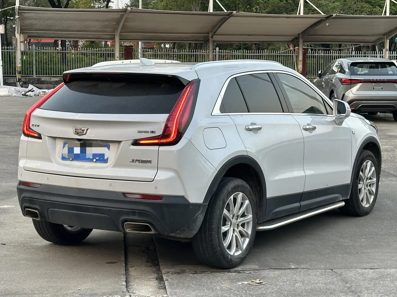 Cadillac 2022 XT4 48V 2.0T 28T Two-Drive Fashion Automatic Gear 4
