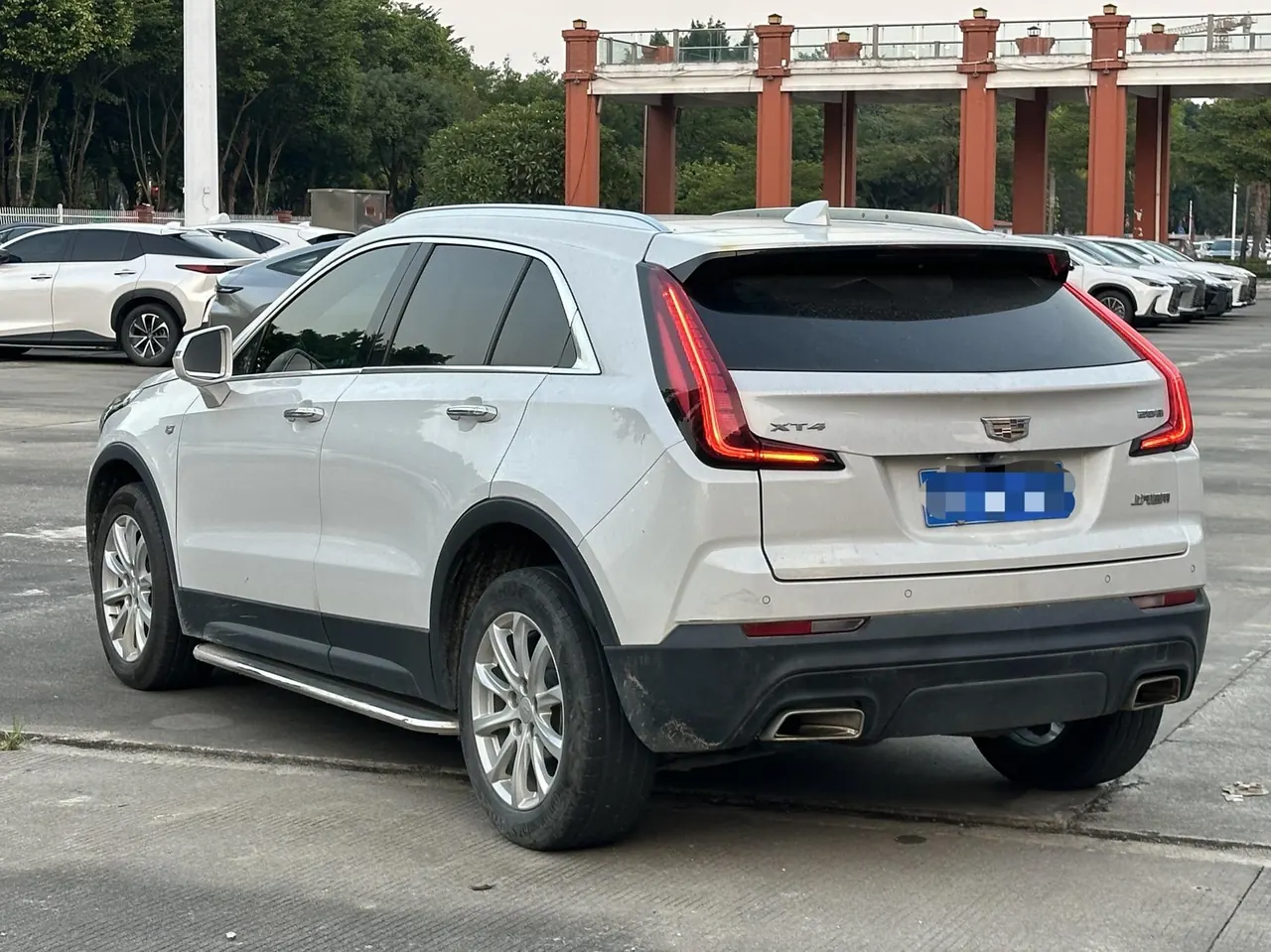 Cadillac 2022 XT4 48V 2.0T 28T Two-Drive Fashion Automatic Gear 6