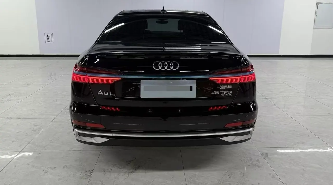 Audi 2025 A6L 2.0TFSI 45TFSI Quattro Selected Dynamic Automatic 6