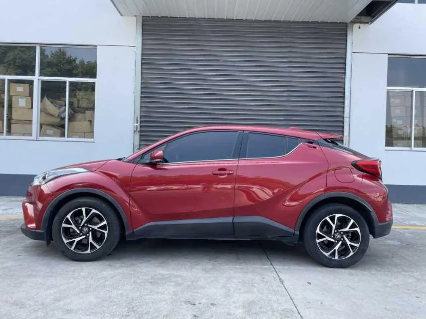 Toyota 2020 C- HR 2.0 stepless leading version of automatic gear 2