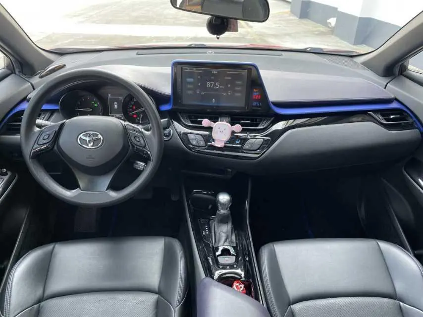 Toyota 2020 C- HR 2.0 stepless leading version of automatic gear 4