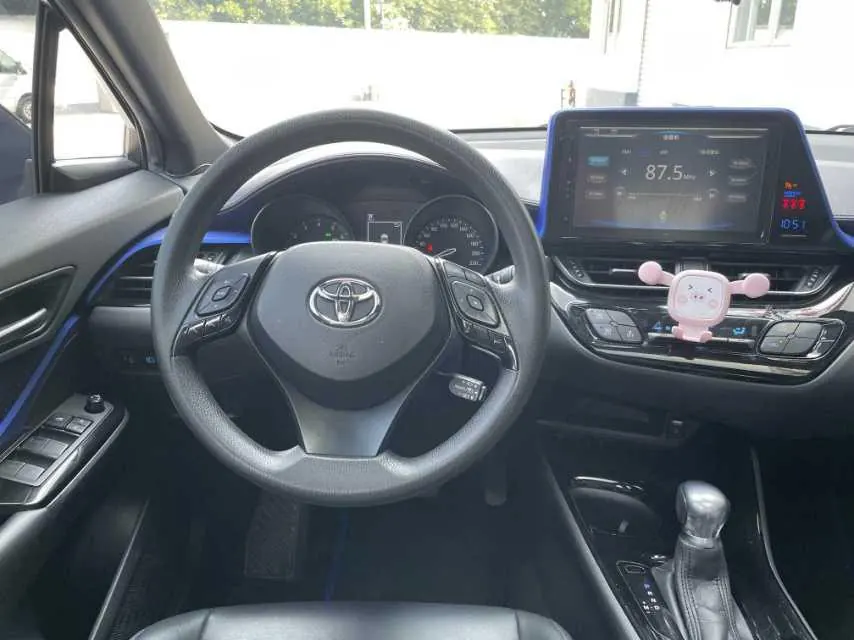 Toyota 2020 C- HR 2.0 stepless leading version of automatic gear 6