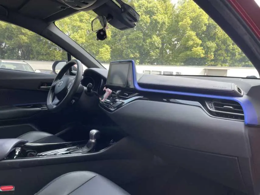 Toyota 2020 C- HR 2.0 stepless leading version of automatic gear 8