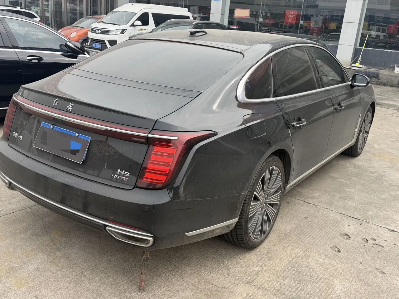 HongQi 2025 H9 48V 2.0T Two-Drive Flag Enjoy Deluxe Business Edition 5-seat Automatic Gear 8