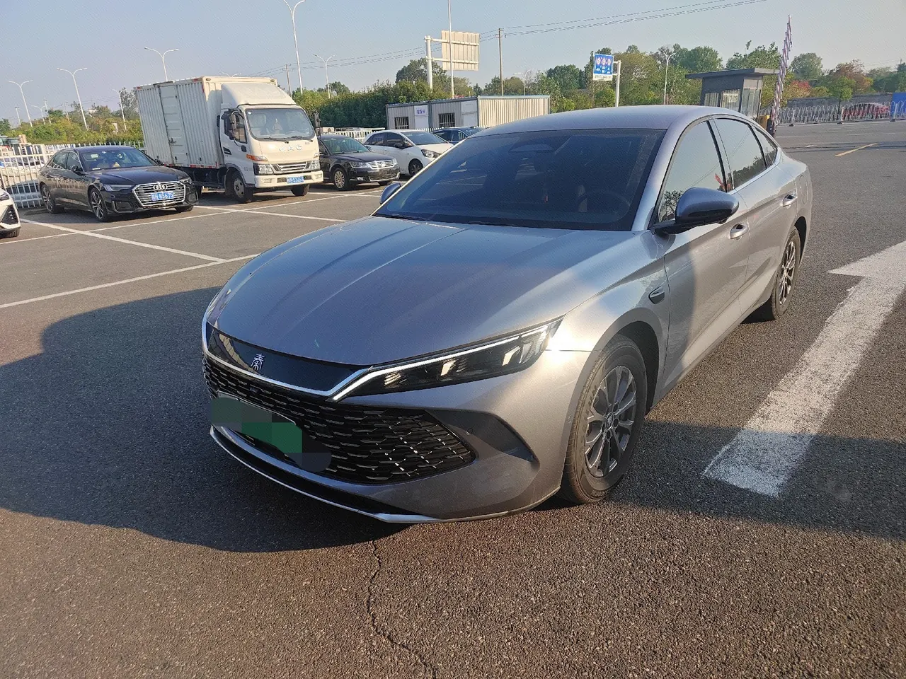 Open image lightbox: BYD 2025 Qin L DM-i 1.5 stepless smart driving version 80KM leading automatic gear