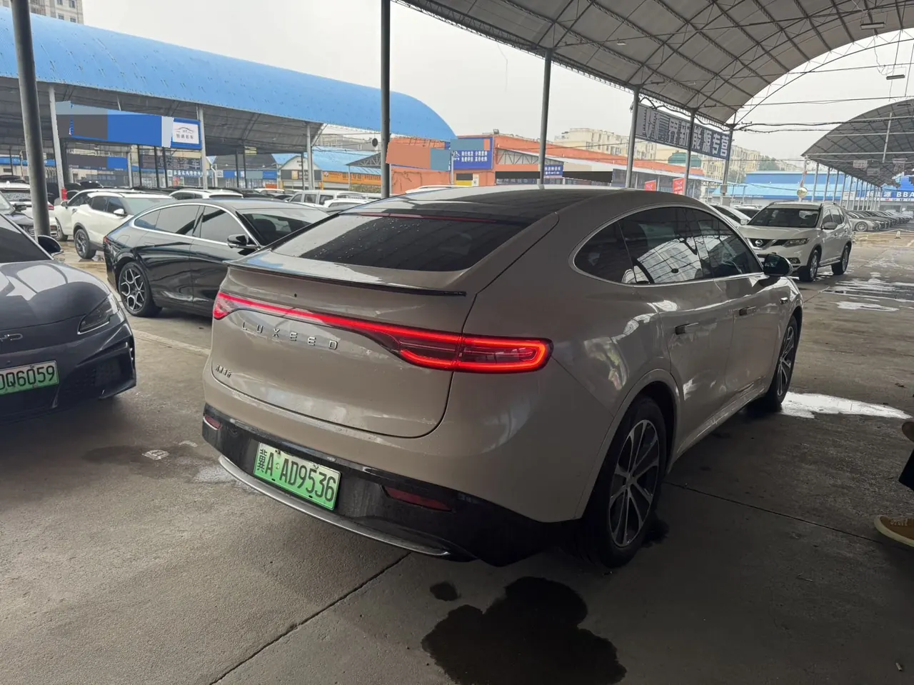 Intellectual 2024 R 7 667km Max automatic gear 5
